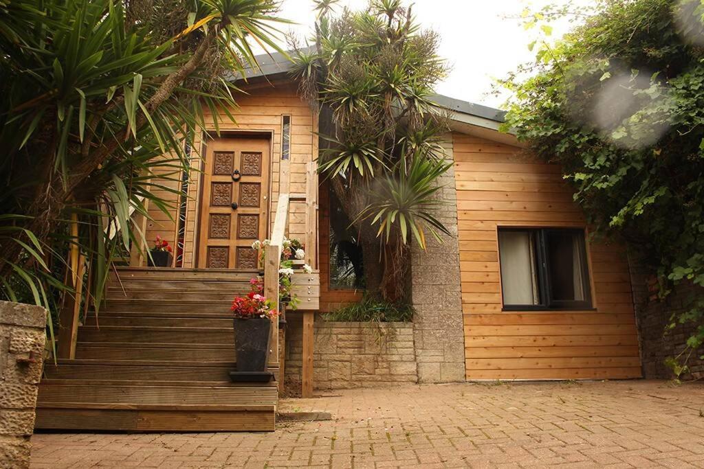 Peaceful & Central Self Contained 1 Bedroom House Glastonbury Buitenkant foto